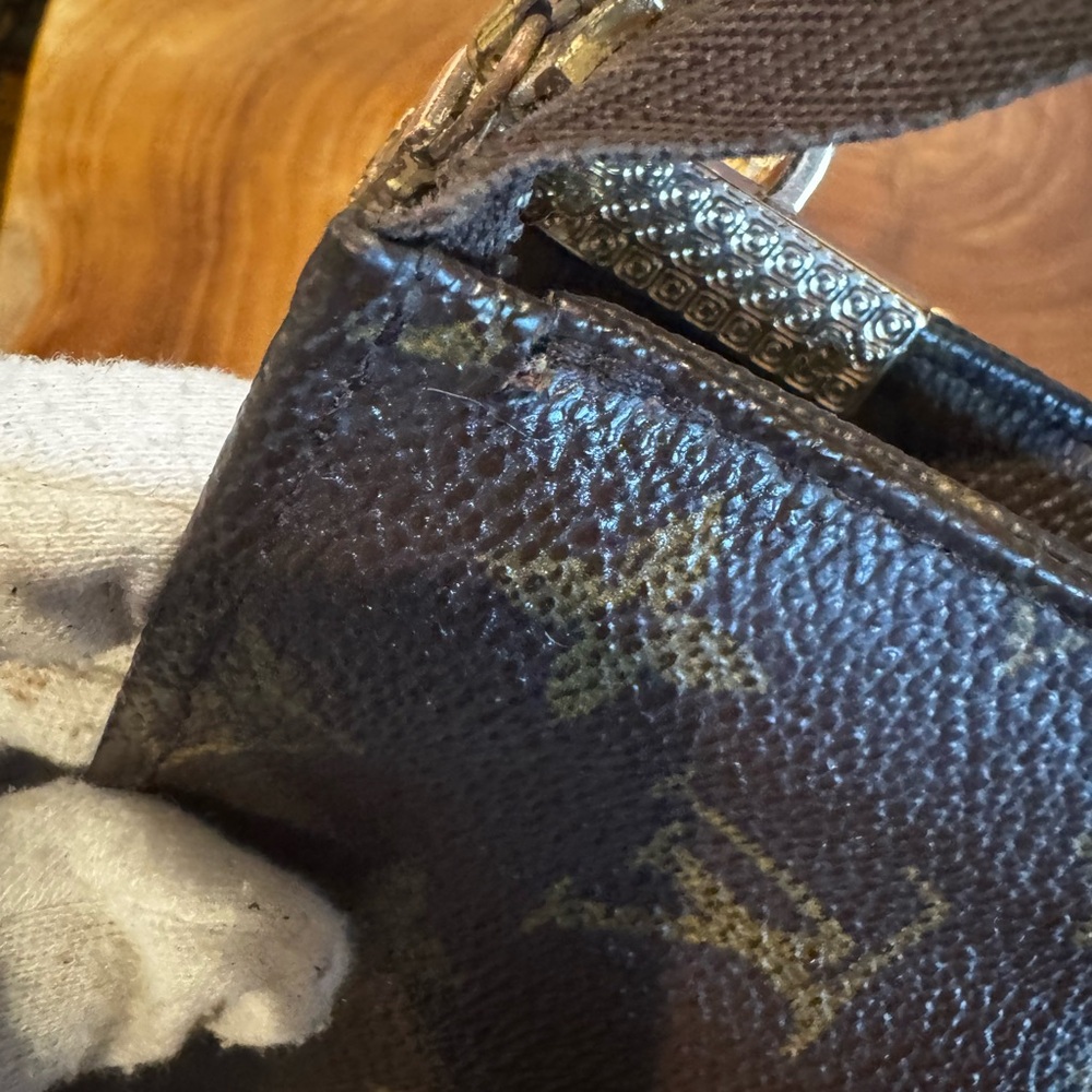Louis Vuitton Monogram Poche Toilette 15 Cosmetics Pouch Purse/converted - Picture 4 of 15